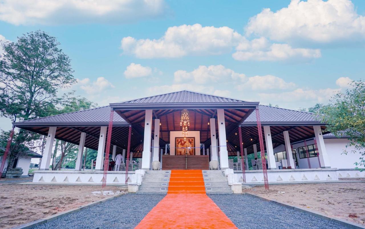 Miracle Resorts & Villas Polonnaruwa Bagian luar foto