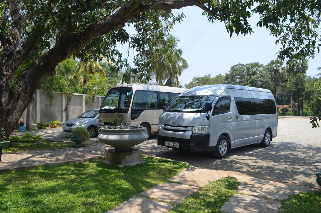 Miracle Resorts & Villas Polonnaruwa Bagian luar foto
