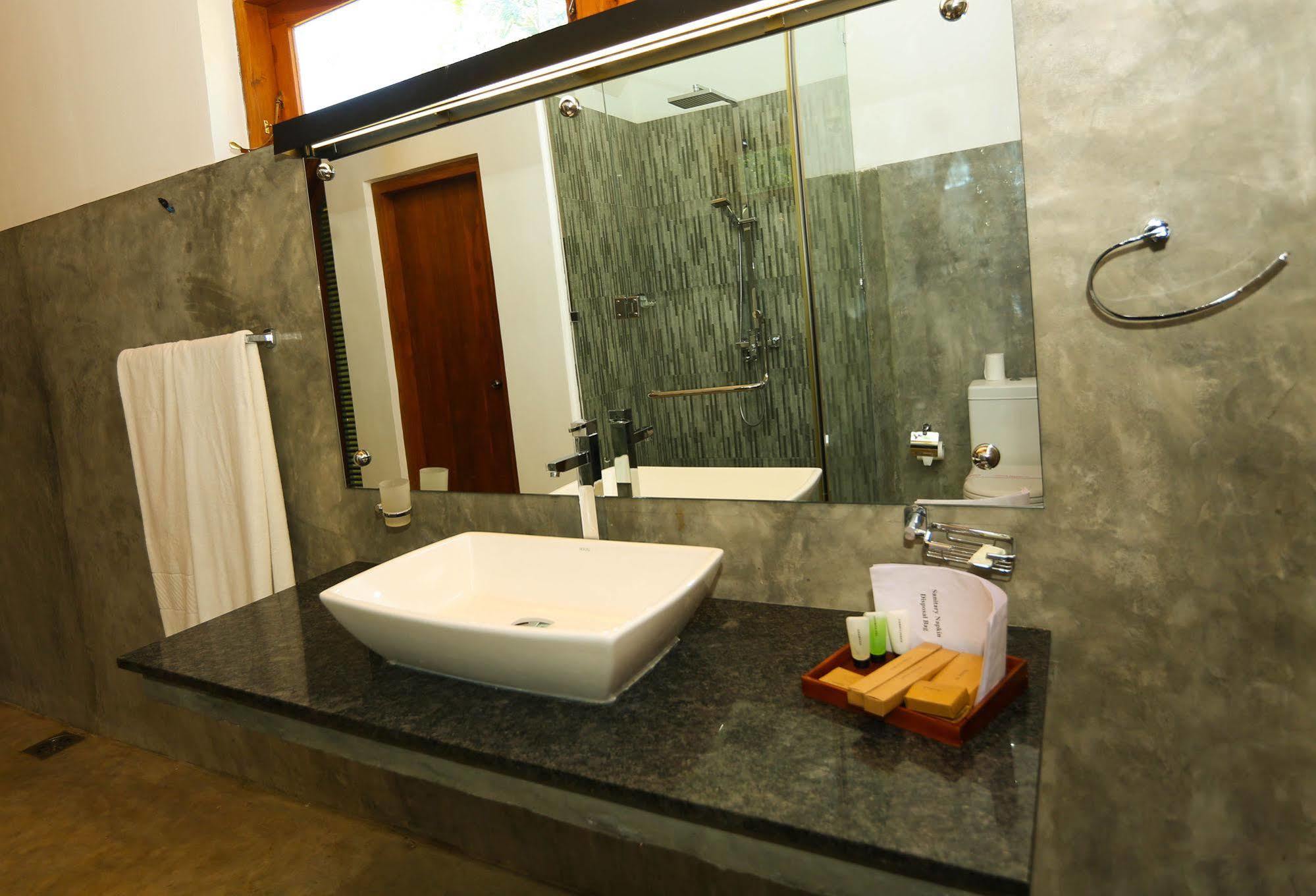 Miracle Resorts & Villas Polonnaruwa Bagian luar foto